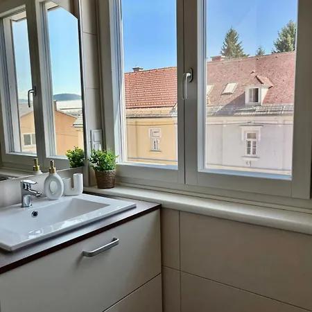 Apartman Stylish Flat Near Centre Klagenfurt am Woerthersee