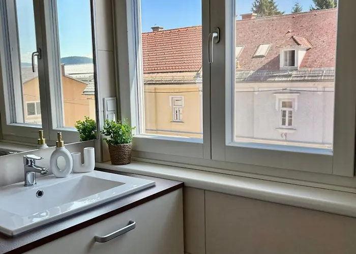 Apartamento Stylish Flat Near Centre Klagenfurt am Woerthersee